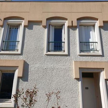 Maison De Ville 102M2 3 Chambres Монтіньї-ле-Бретонне Екстер'єр фото