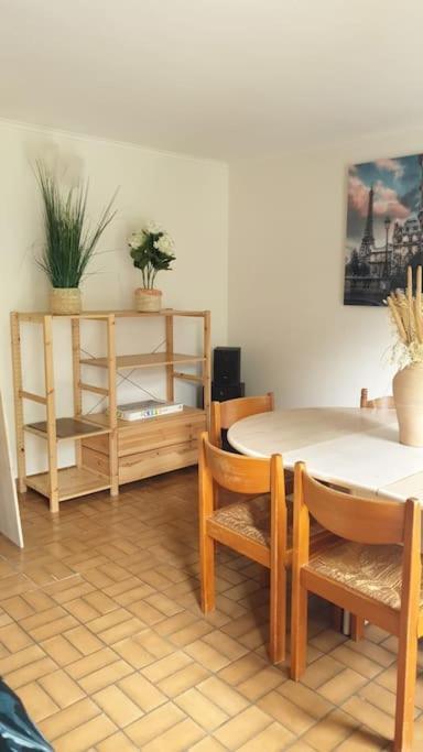 Maison De Ville 102M2 3 Chambres Монтіньї-ле-Бретонне Екстер'єр фото